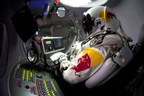 Red Bull Stratos | primul om care va depasi viteza sunetului