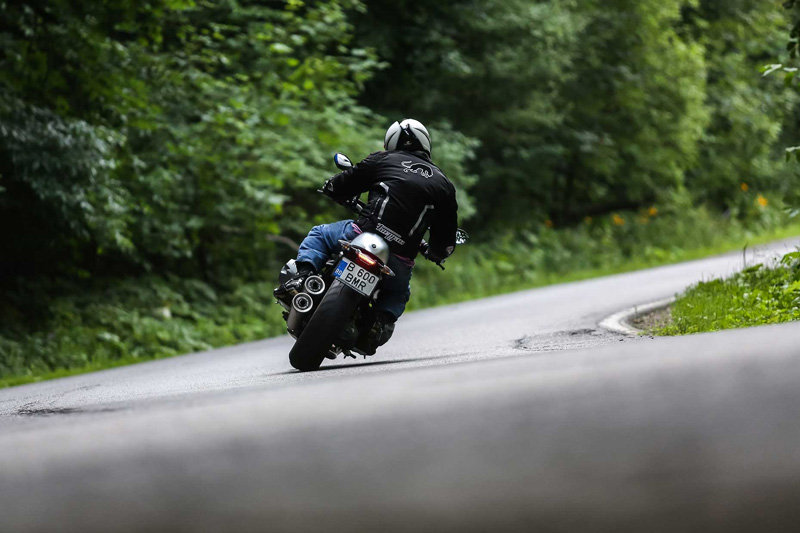 Cursuri de motocicleta pentru incepatori si avansati | unde le poti face?