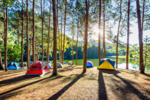 Top 5 Echipamente de Camping pentru Aventuri Extreme